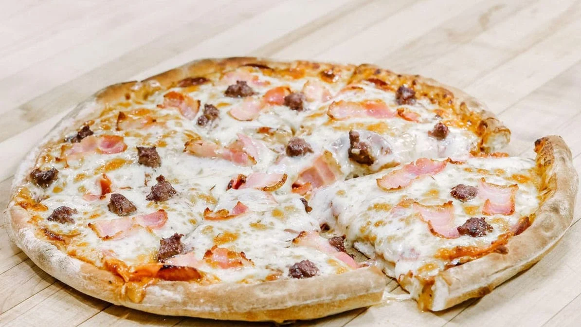 Highlights, Sam’s Pizza