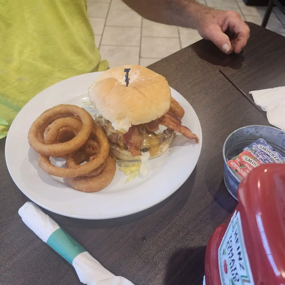 Bacon Cheeseburger with Onion Rings