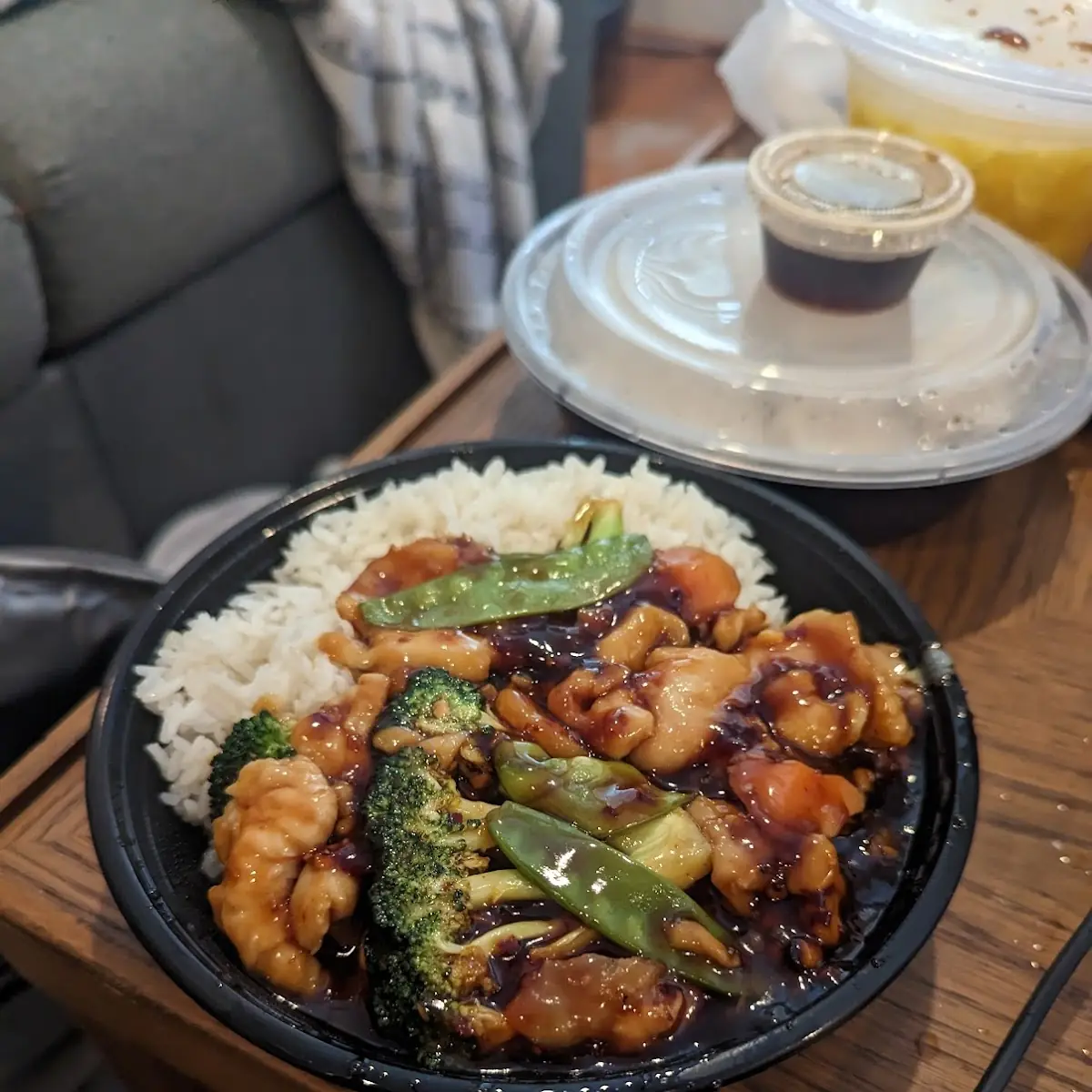 Chicken with Garlic Sauce Lunch Special