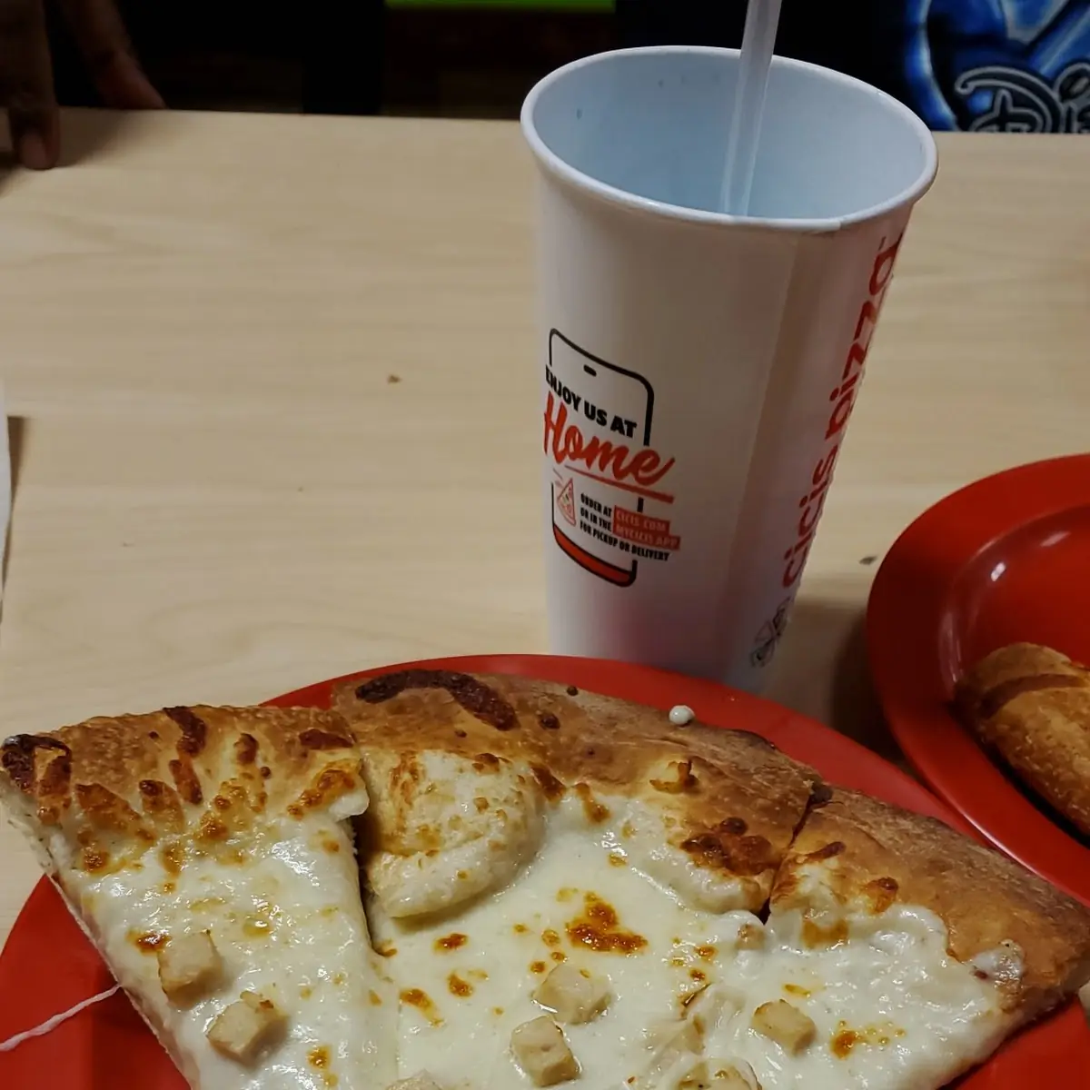 Chicken Alfredo Pizza