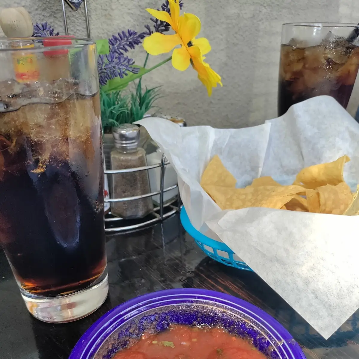 lb Chips & Salsa