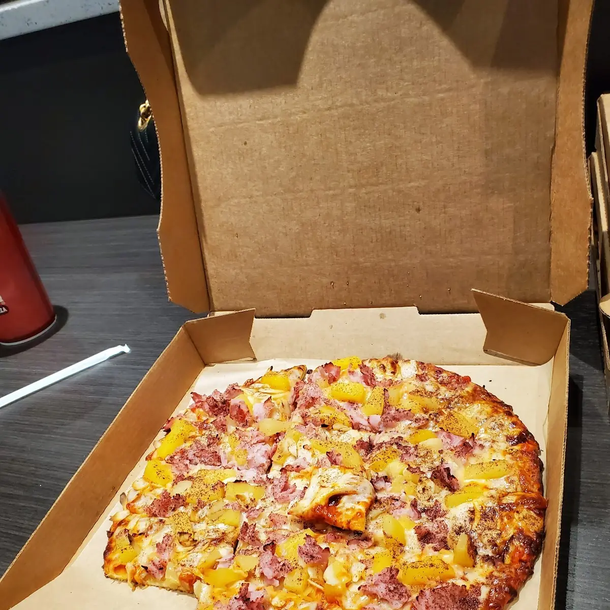 Thin Hawaiian Pizza