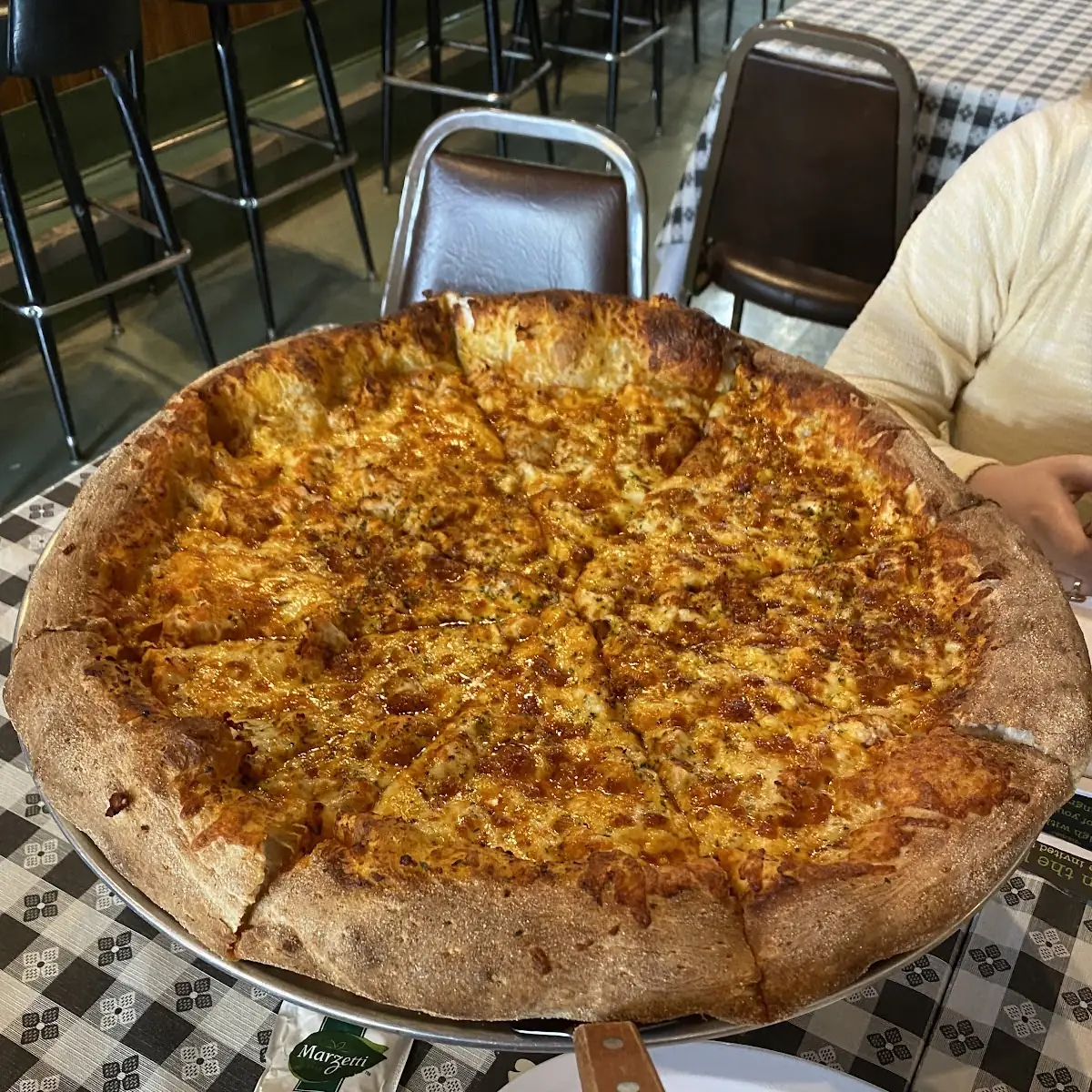 Hot & Sweet Chicken Pizza