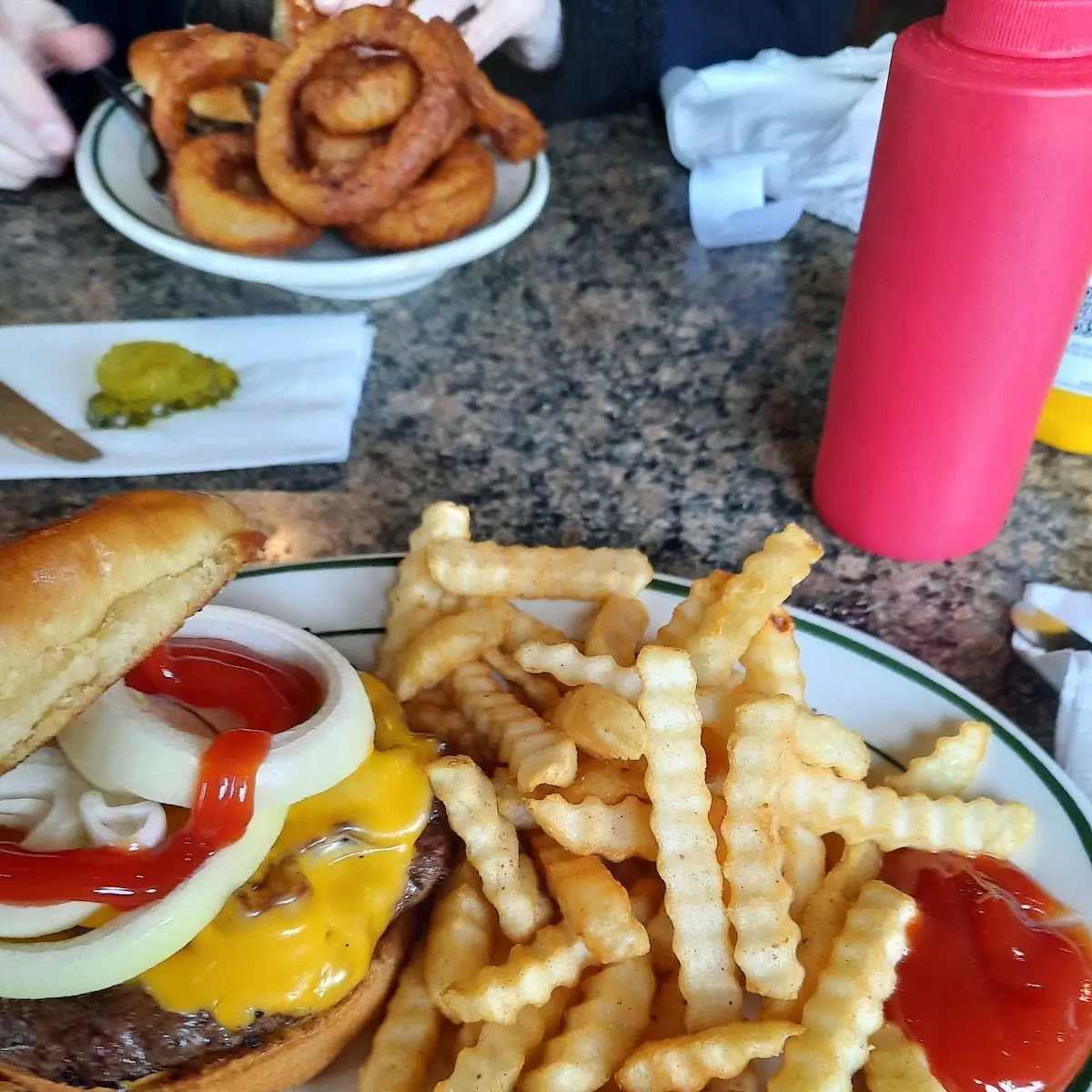 Bacon Cheese Burger &FF