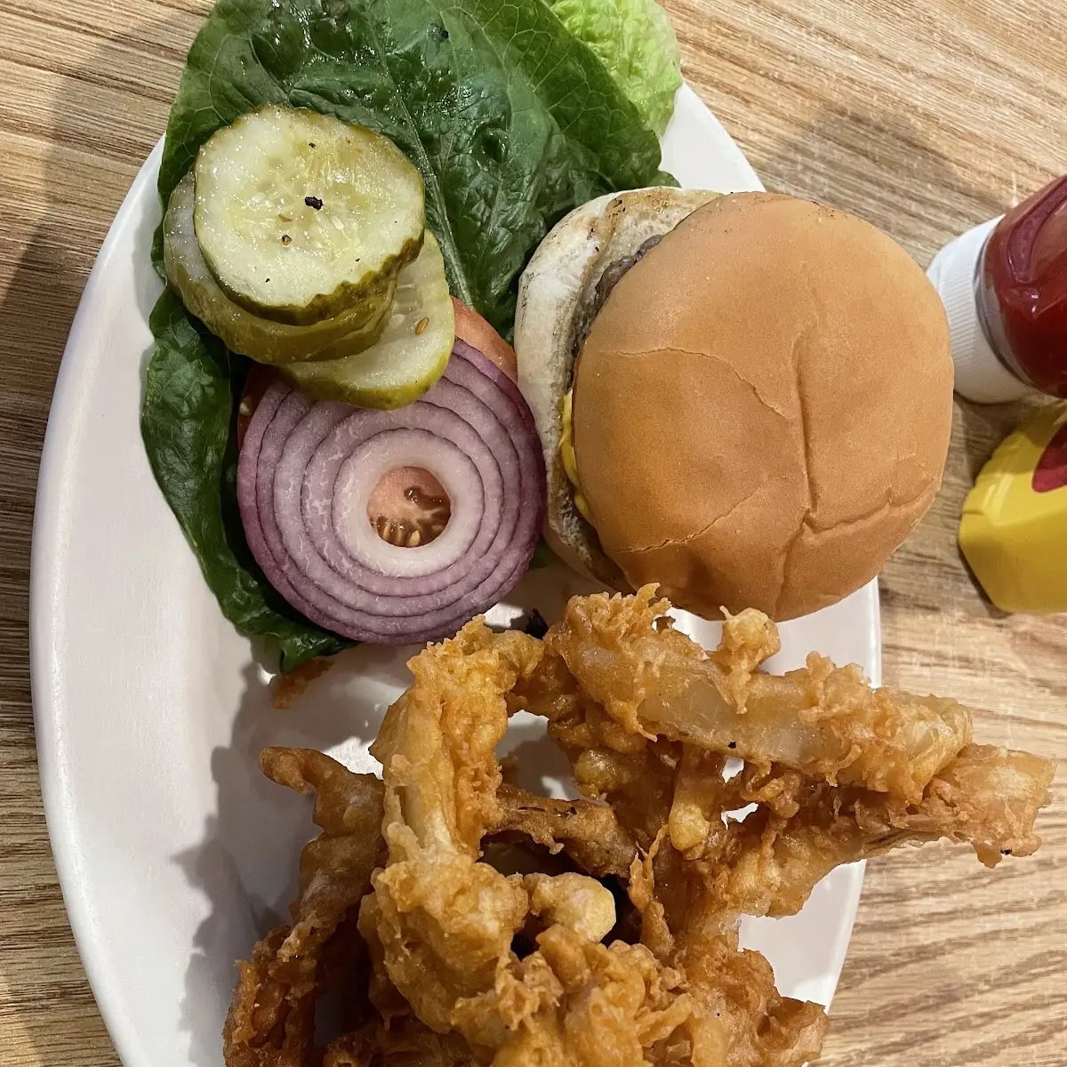 Cheeseburger & Onion Rings