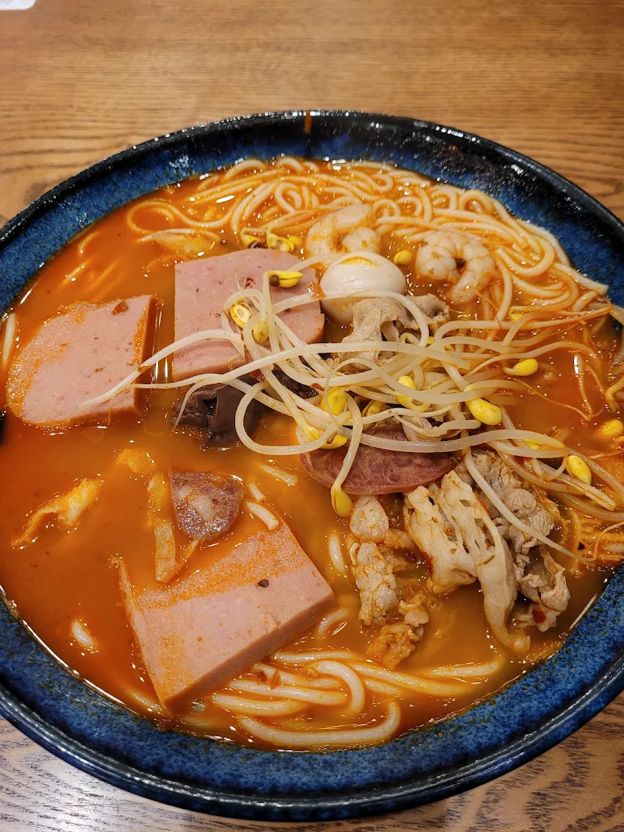 Red Konjac with Chili Sauce Rice Noodle Soup, Yunshang Rice Noodle