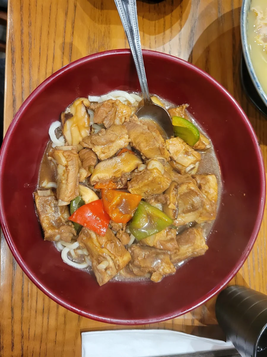 Yang's Braised Pork Ribs Pulled Noodles, Yunshang Rice Noodle