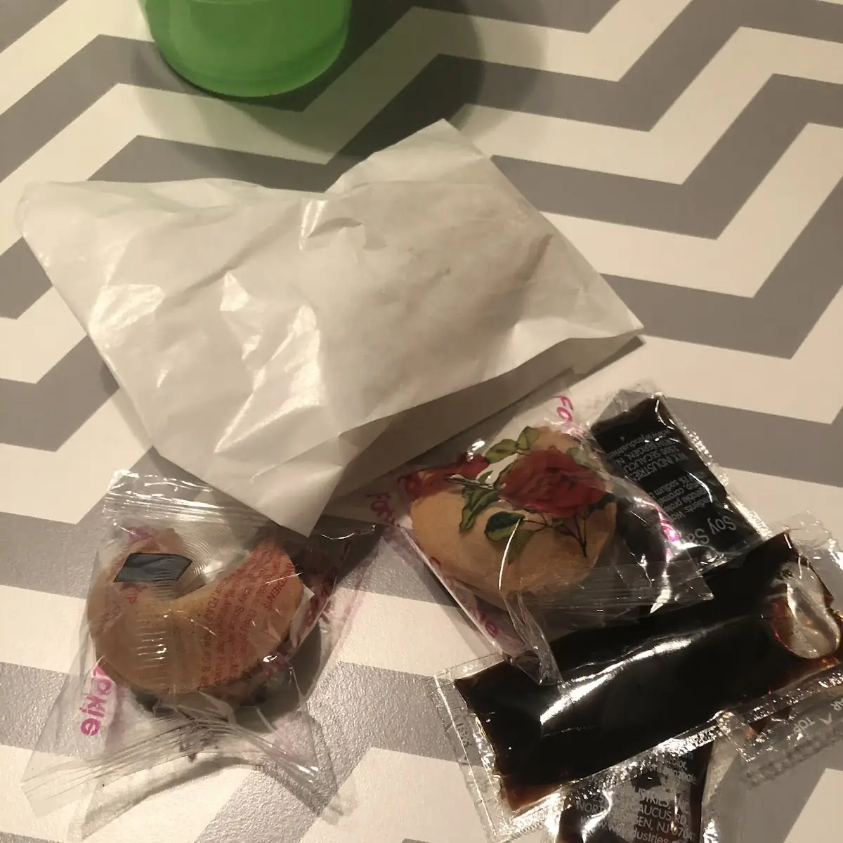 Spring Roll and Sauce