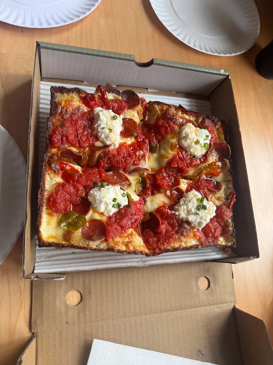 Build Your Own Pepperoni, Renaissance Detroit Style Pizza