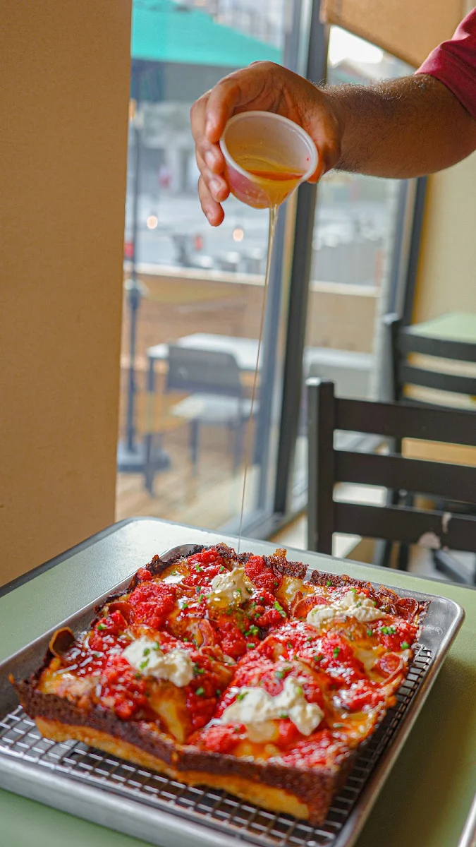 Highlights, Renaissance Detroit Style Pizza