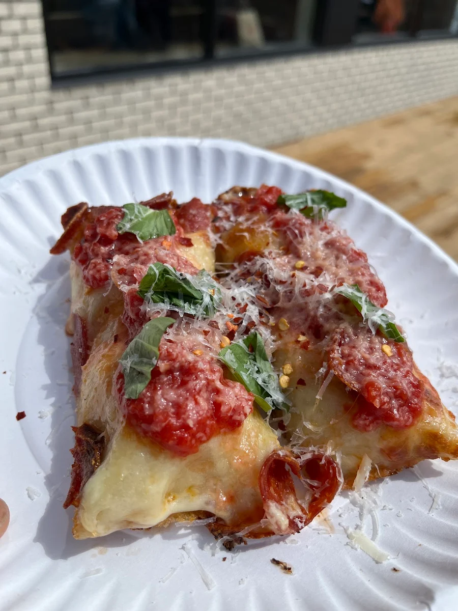 Pepperoni Pizza Slice with Basil, Renaissance Detroit Style Pizza