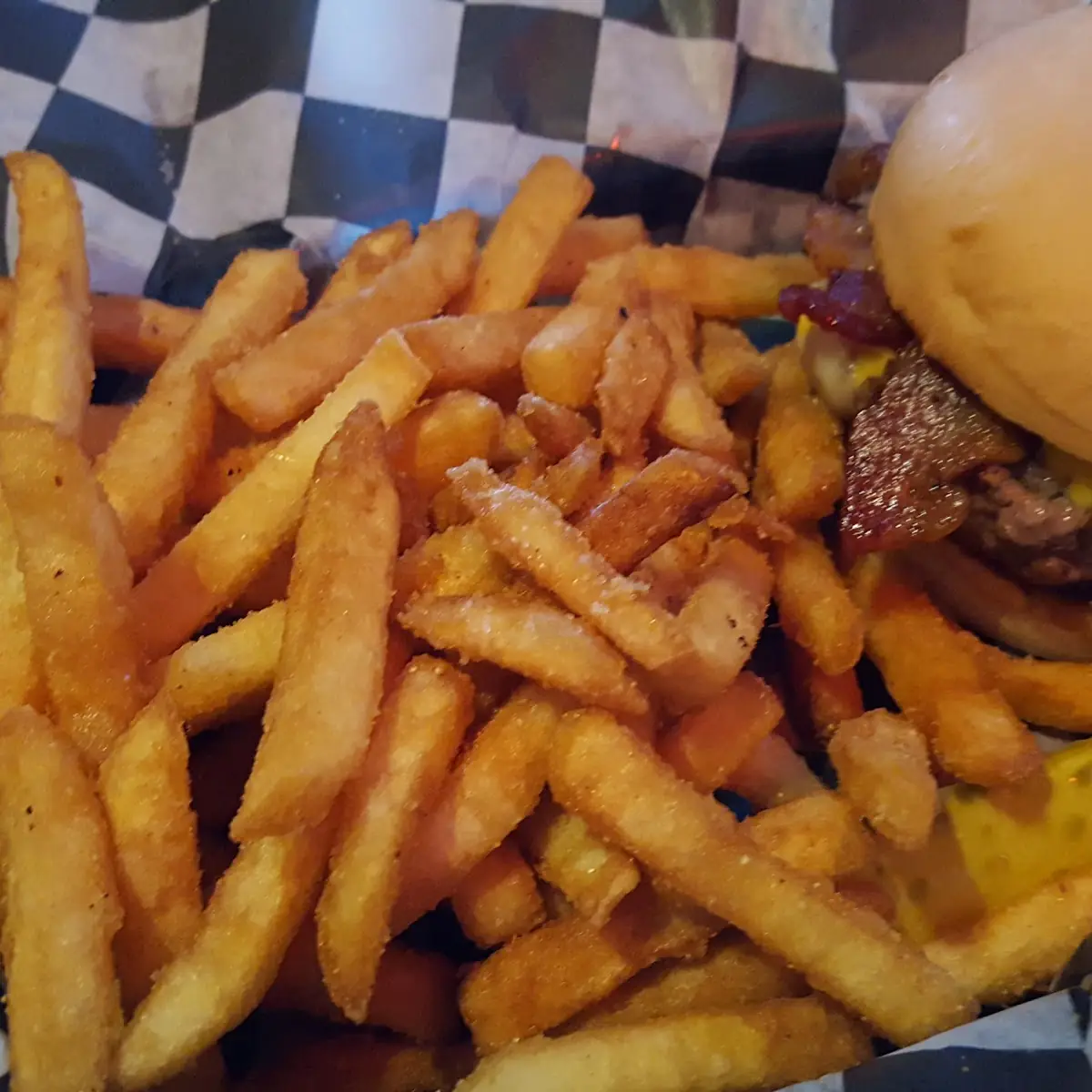 Bacon Cheeseburger & Fries