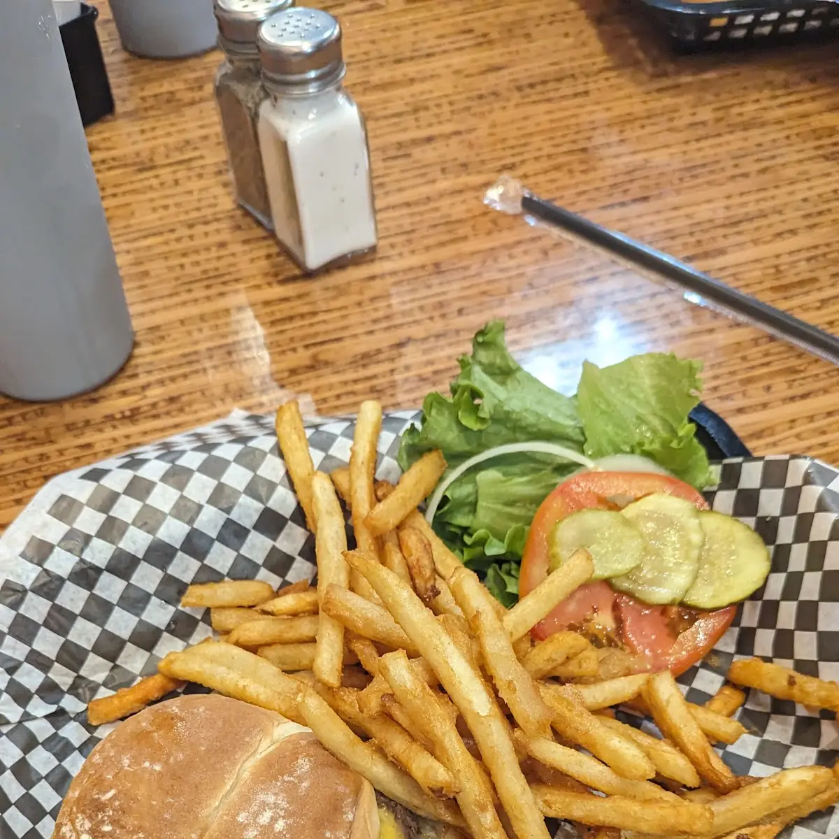 Cheeseburger and Fries