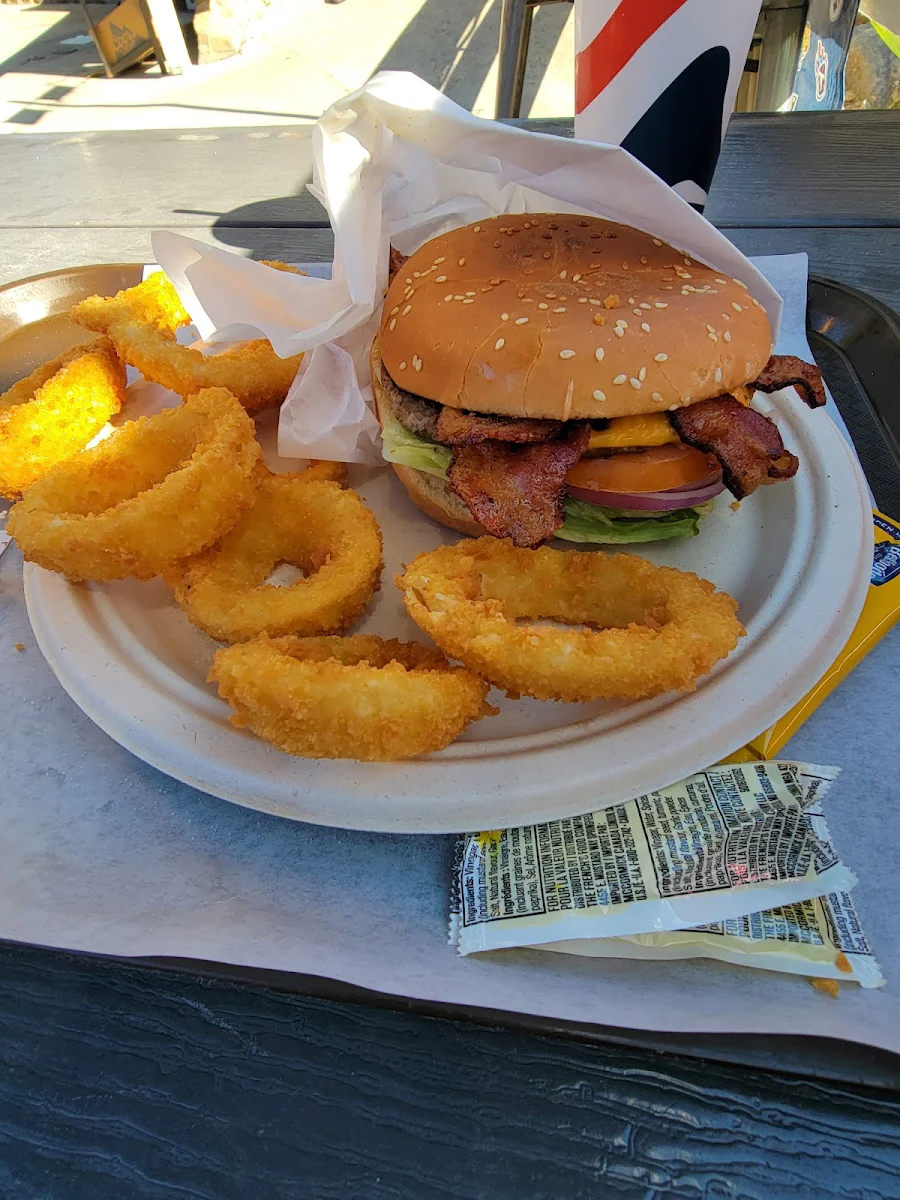 Bacon Cheeseburger Combo
