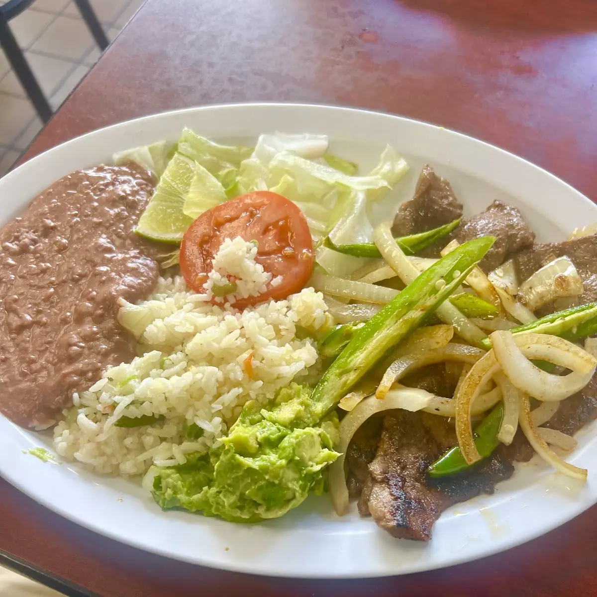 Bistec Encebollado Salvadoreno