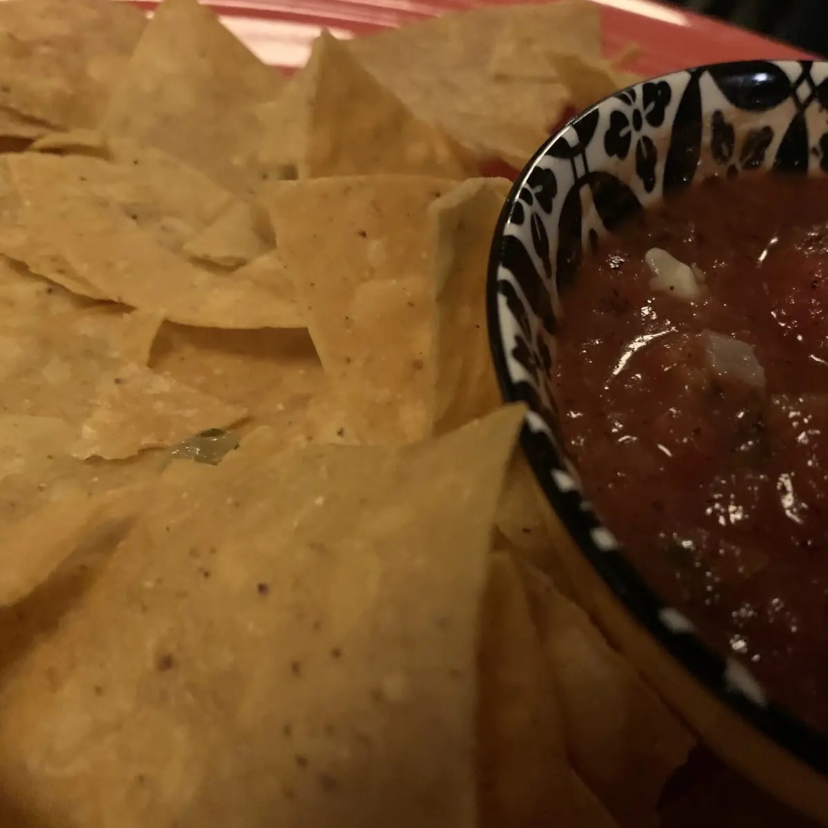 Side Chips & Salsa Roja