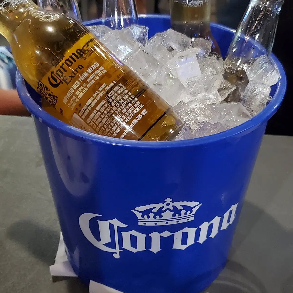 Bucket of Corona Extra 5 20
