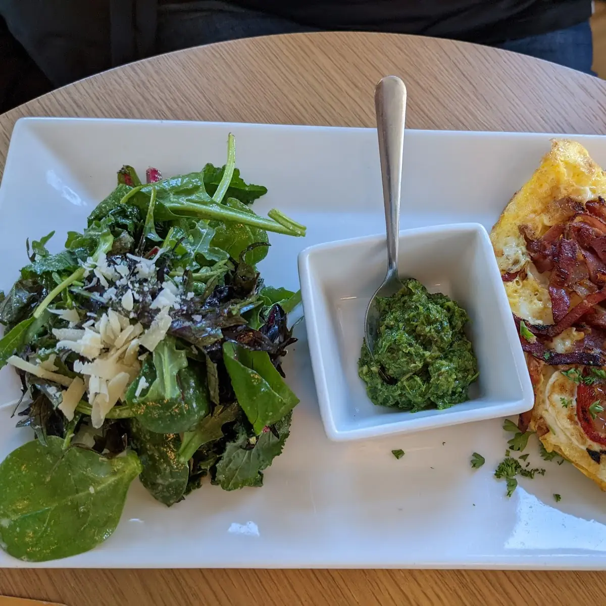 Omlette with Side Salad