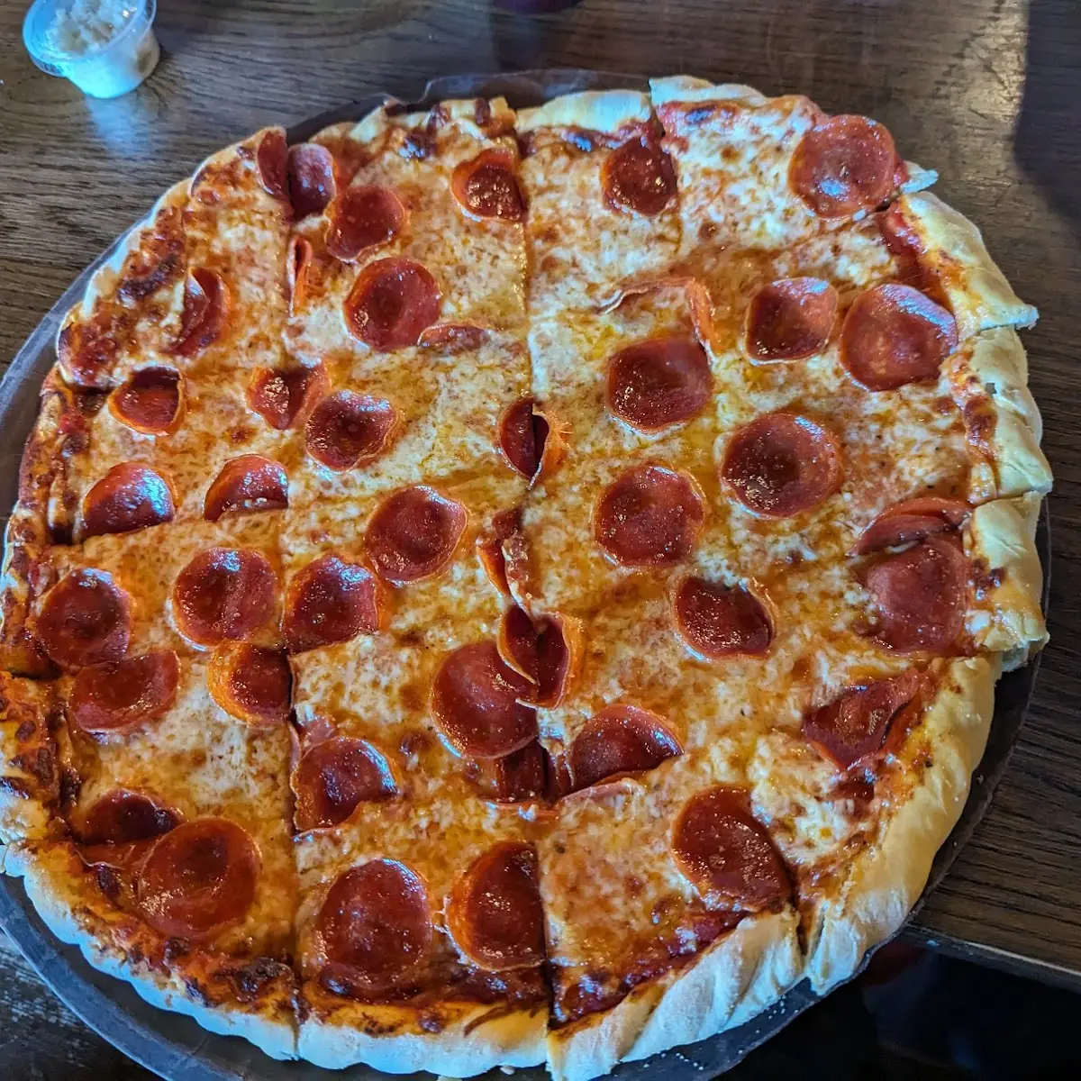 Large Pepperoni Pizza