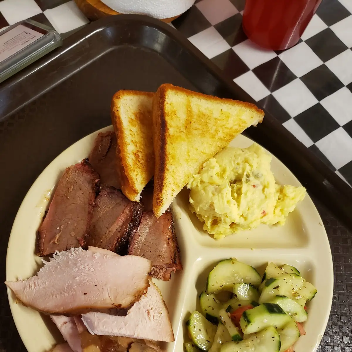 Served with 2 Sides and Texas Toast