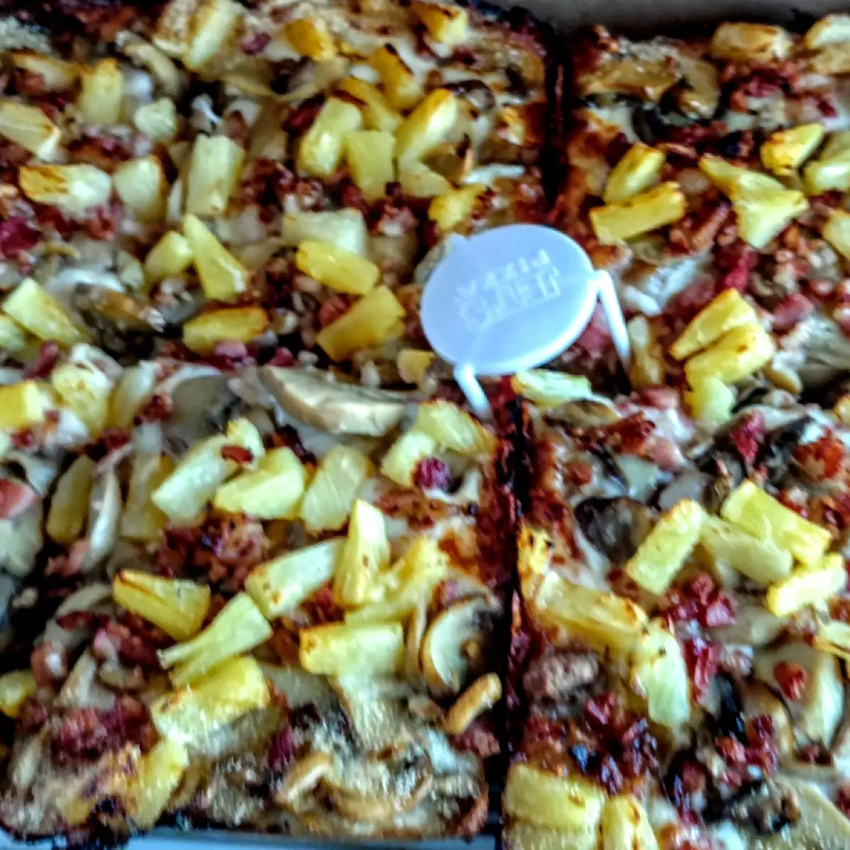 8 Corner Pizza
