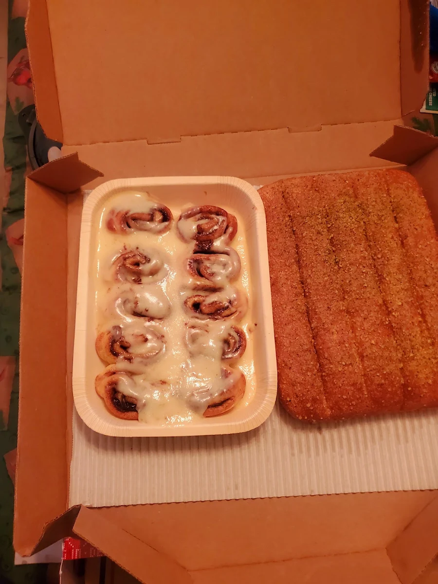 Cinnamon Rolls with Breadsticks