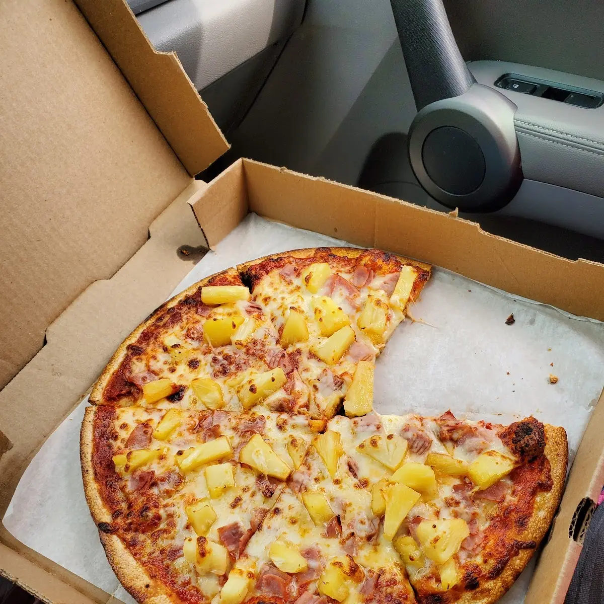 Hawaiian Pizza