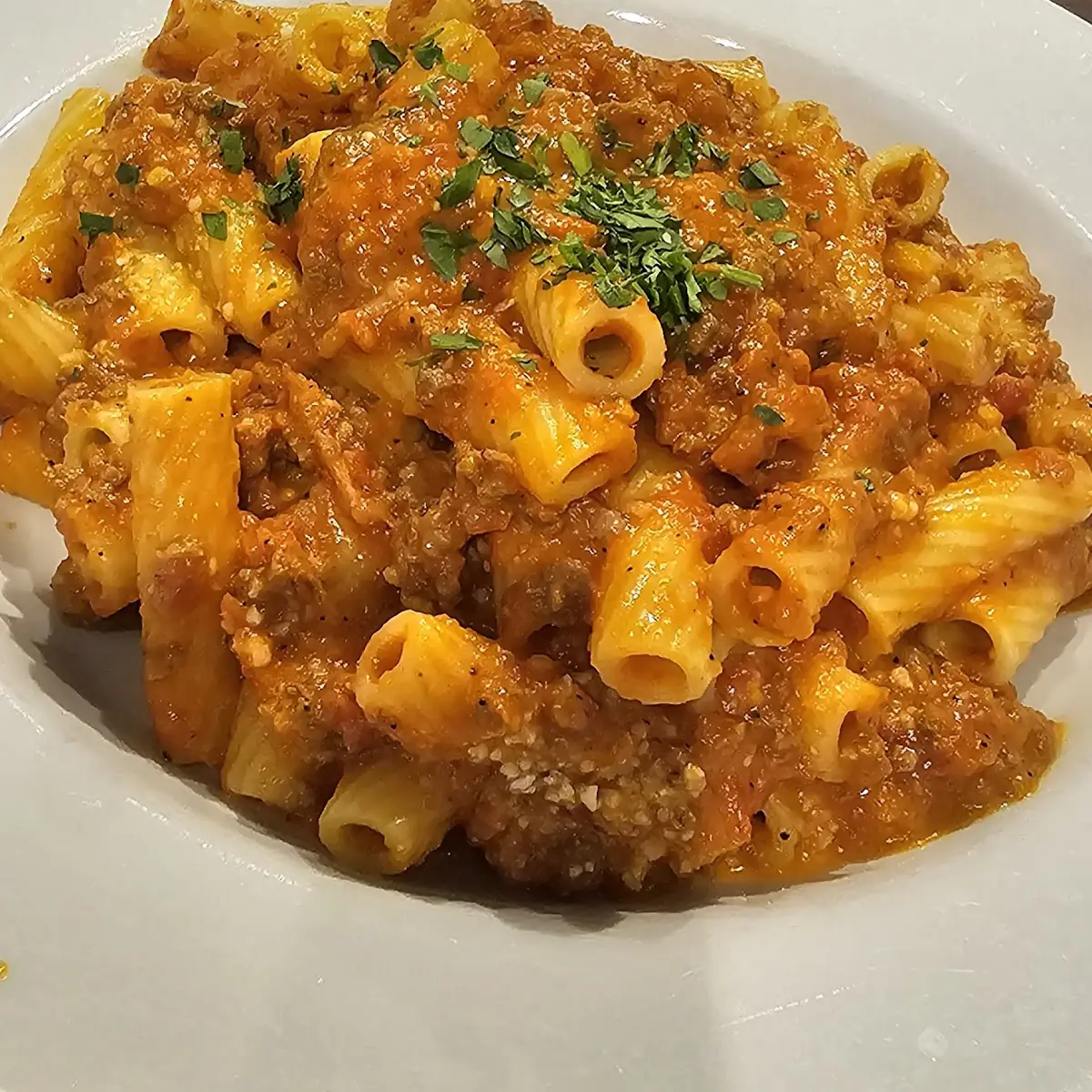 Rigatoni Bolognese