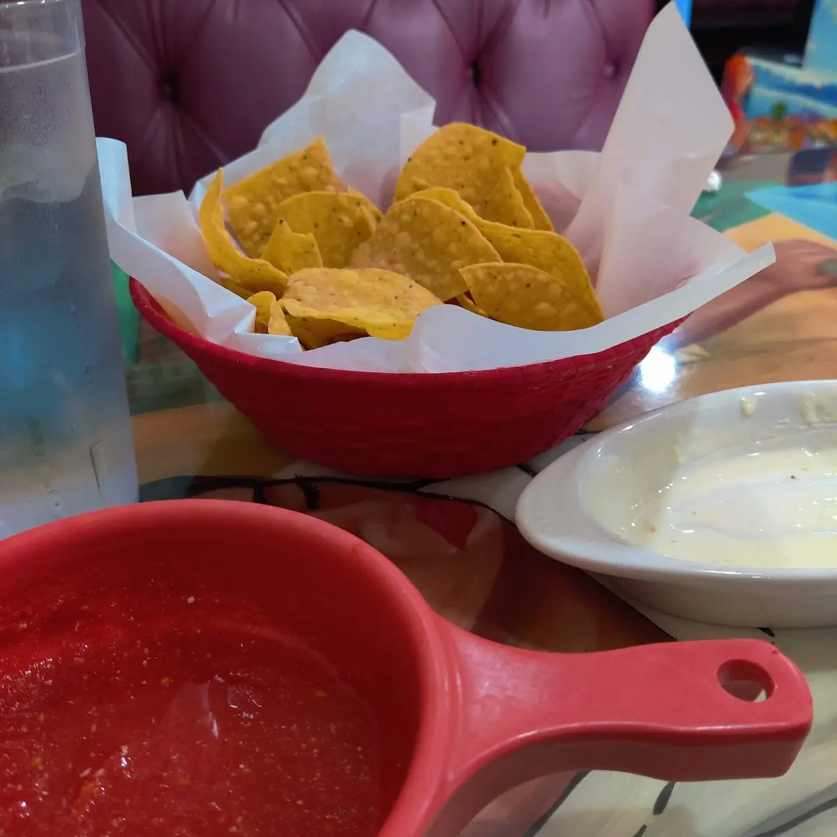 Large Chips & Salsa