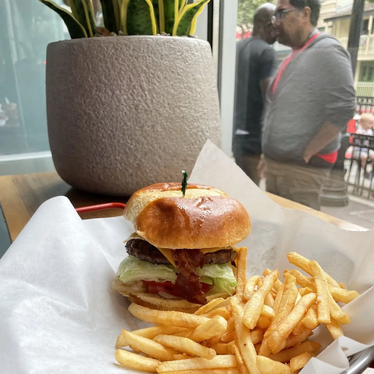 Sur Bacon Burger