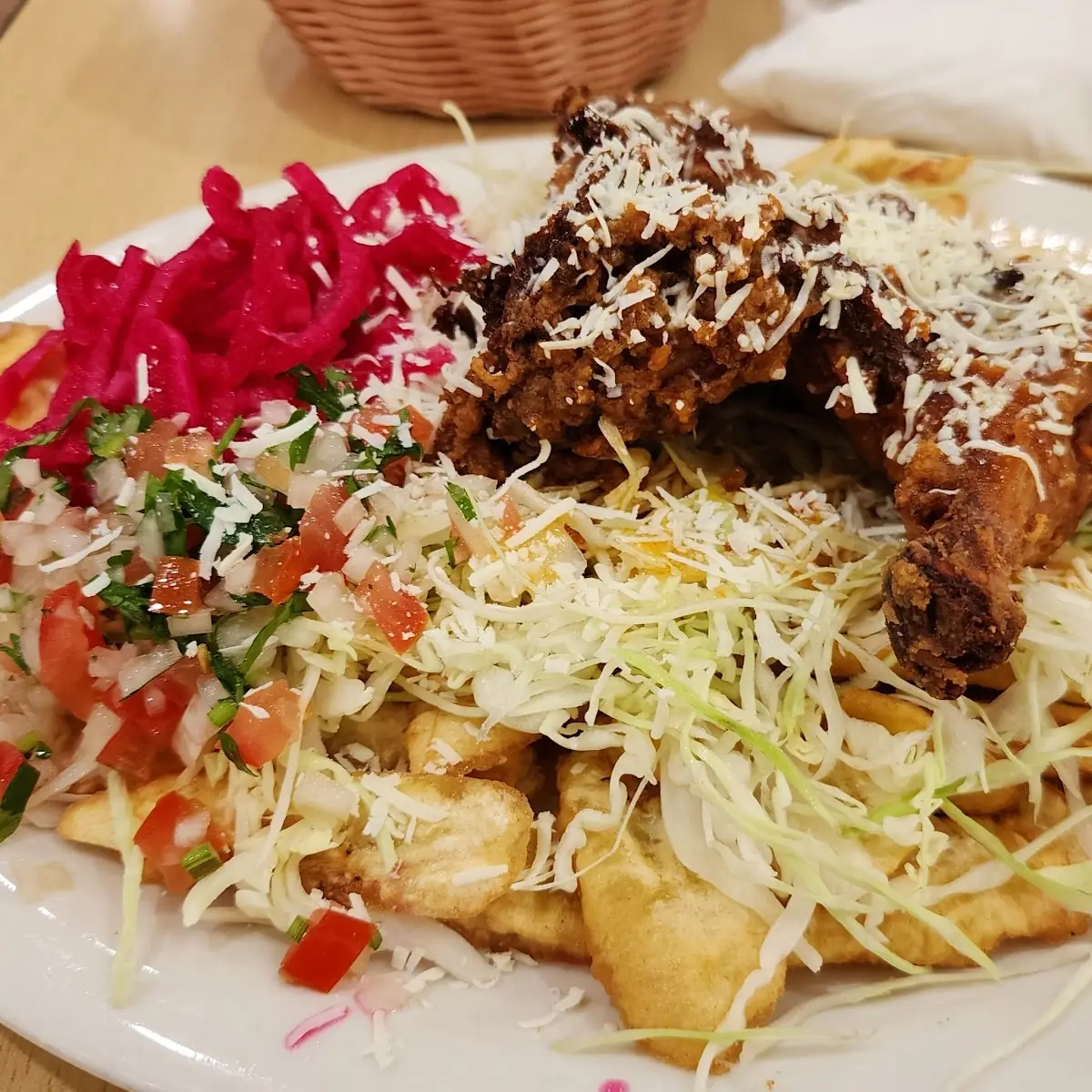 Pollo Frito Con Tajadas