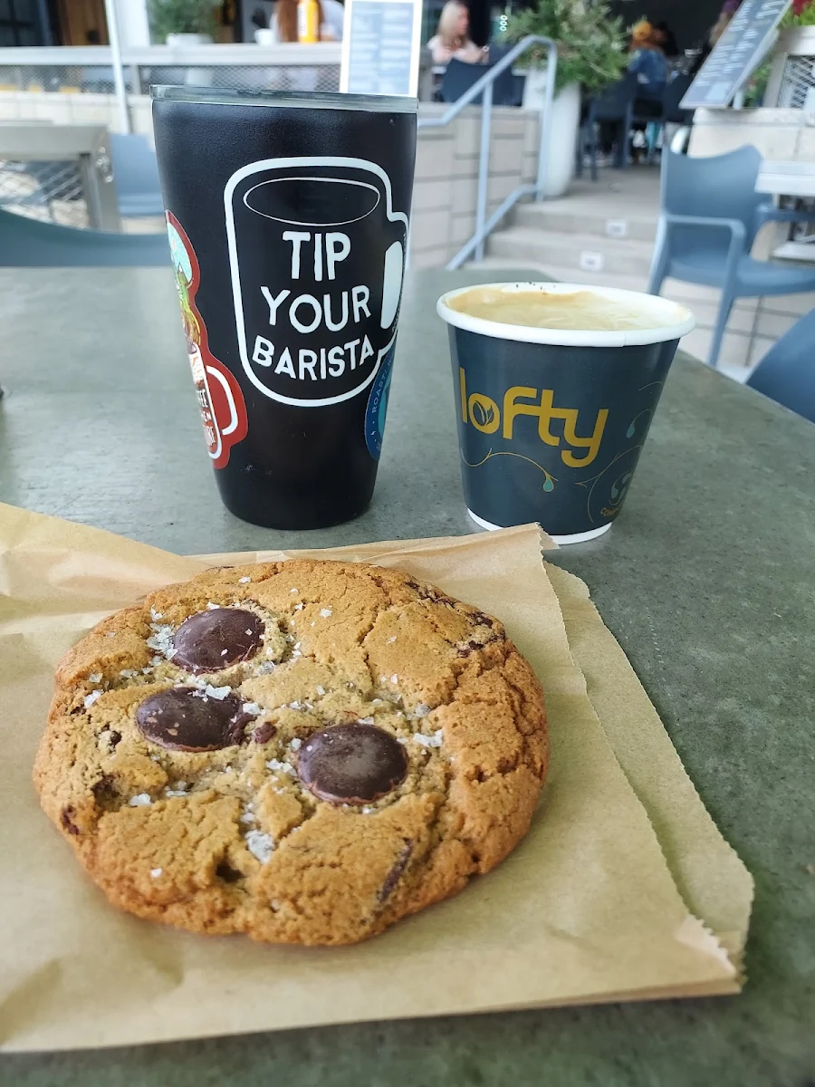 Chocolate Chip Cookie