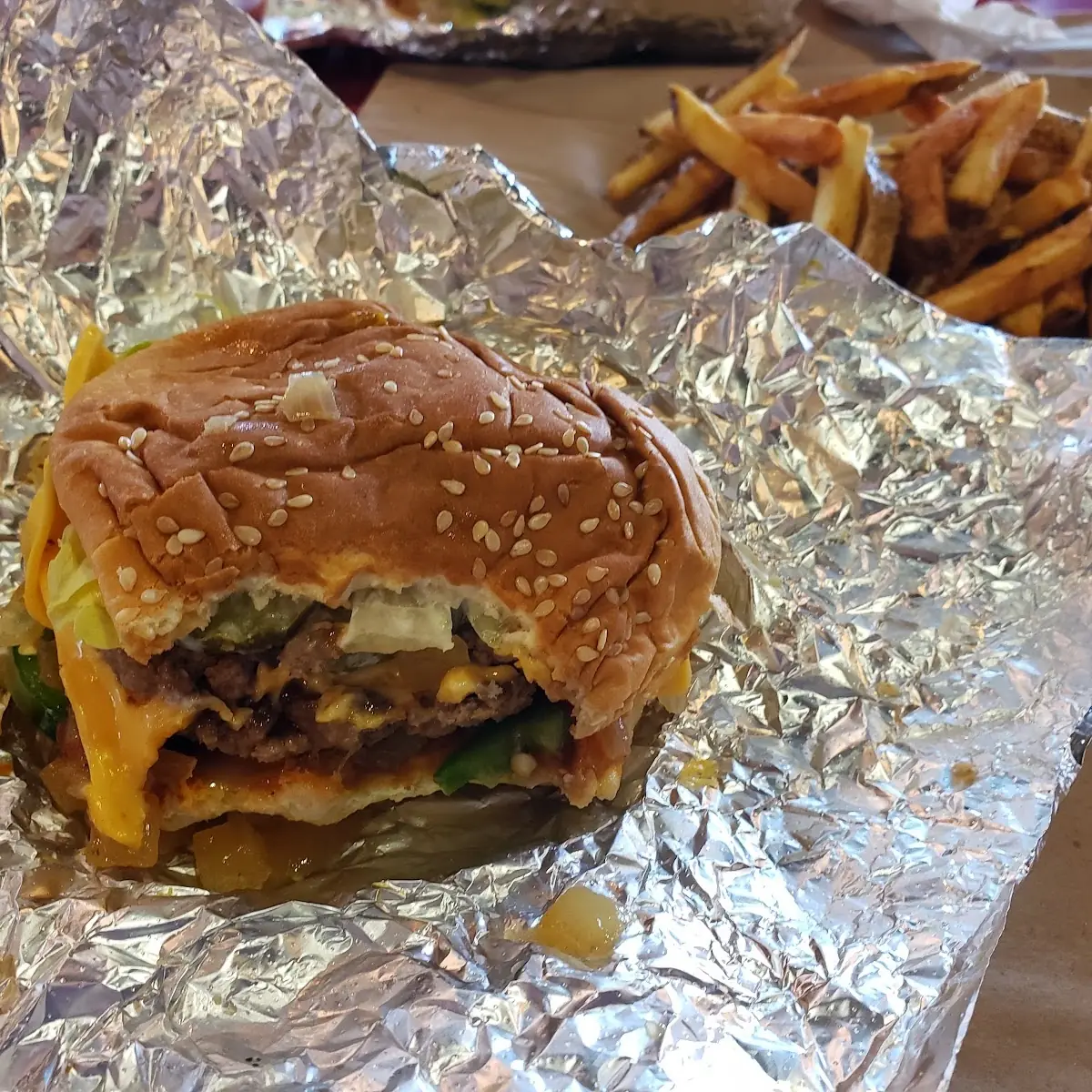 Double Cheeseburger w the Works