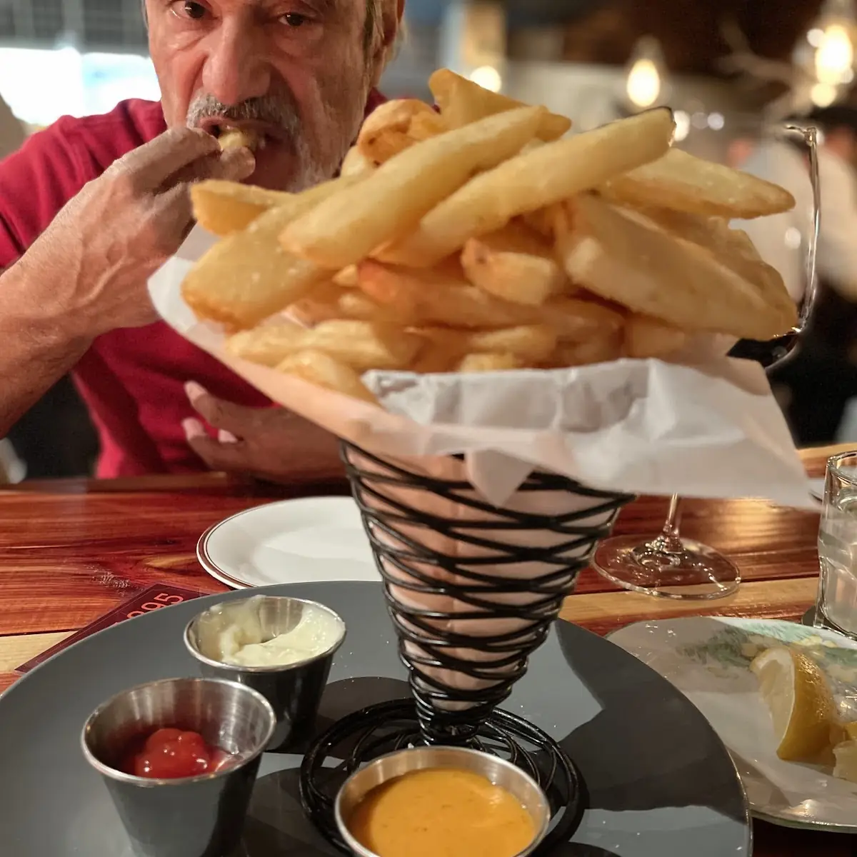 Frites with Curry Ketchup