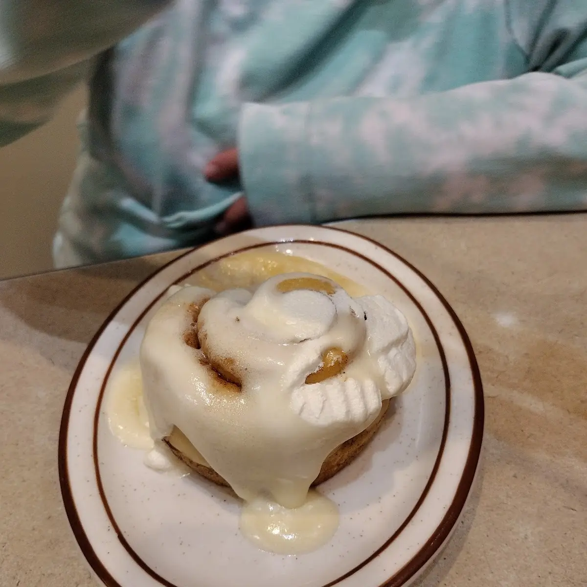 Before Bites Cinnamon Roll