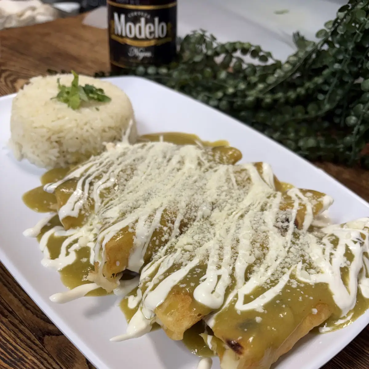 3 Enchiladas Verdes 3 Green Enchiladas