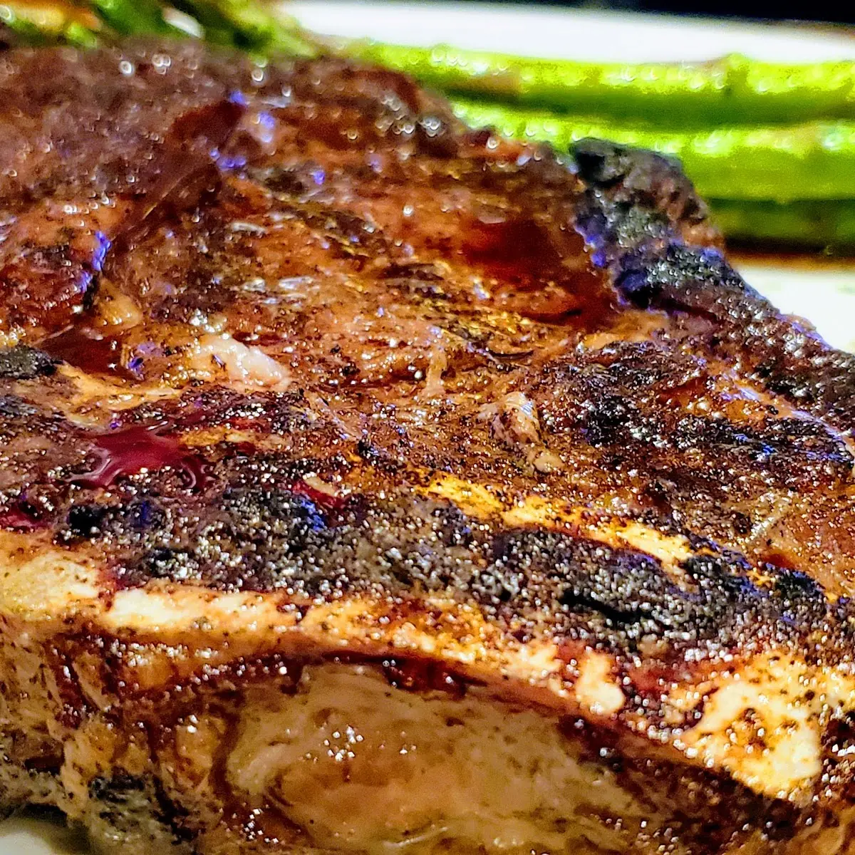 Bone-In Ribeye 20 Oz
