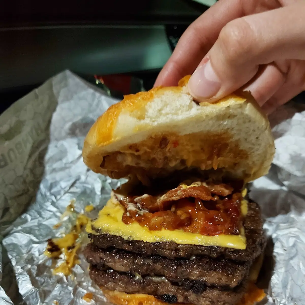 Big Bacon Cheddar Cheeseburger Triple