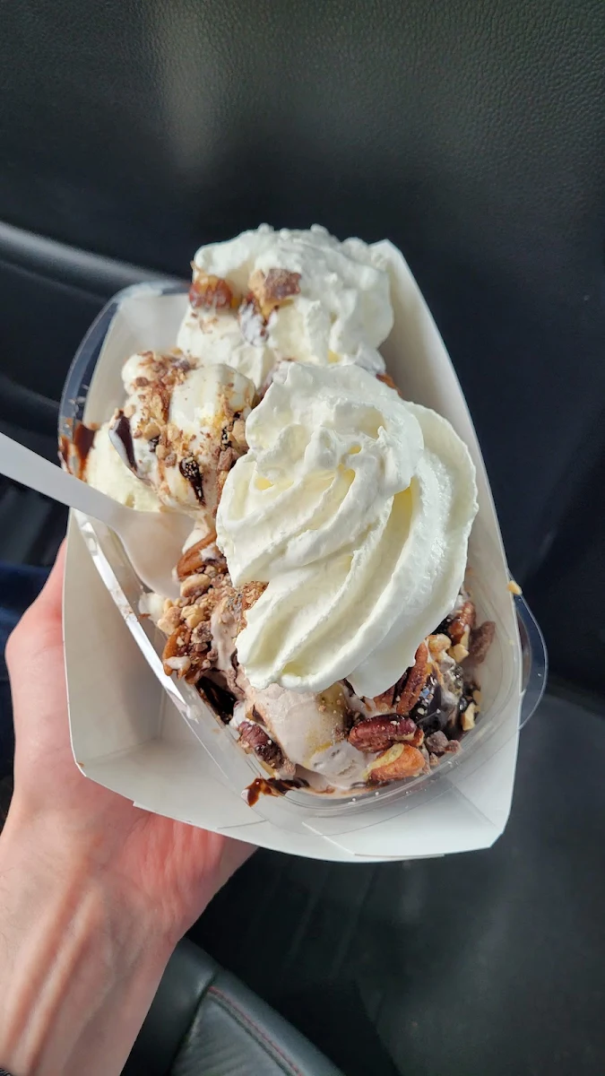 Ultimate Brownie Sundae