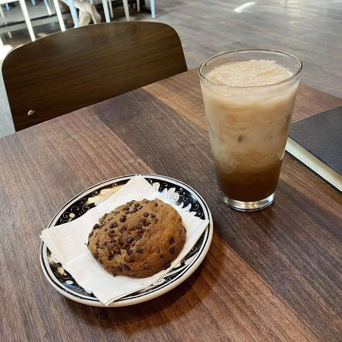 Chocolate Chip Cookie
