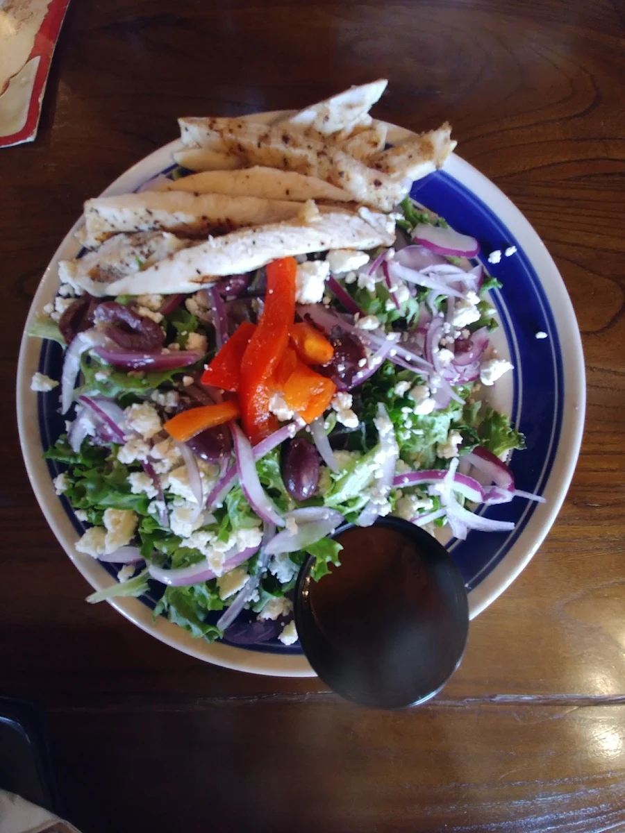 Greek Salad with Chicken