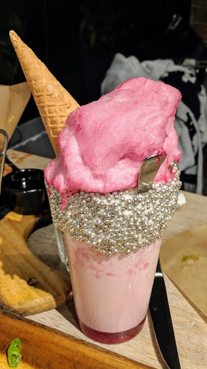 Extreme Unicorn Shake, TGI Fridays Carousel