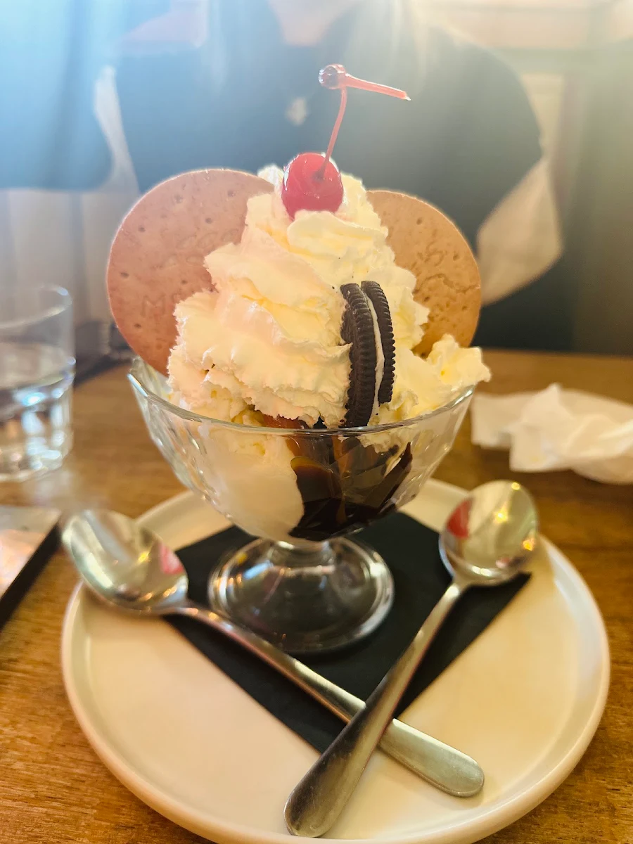 Fridays Ultimate Brownie, TGI Fridays Carousel