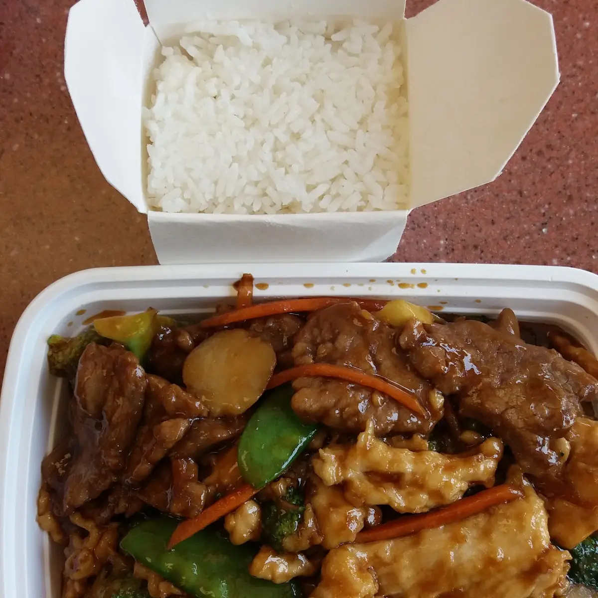 Combination Broccoli with Beef Chicken and Jumbo Shrimp