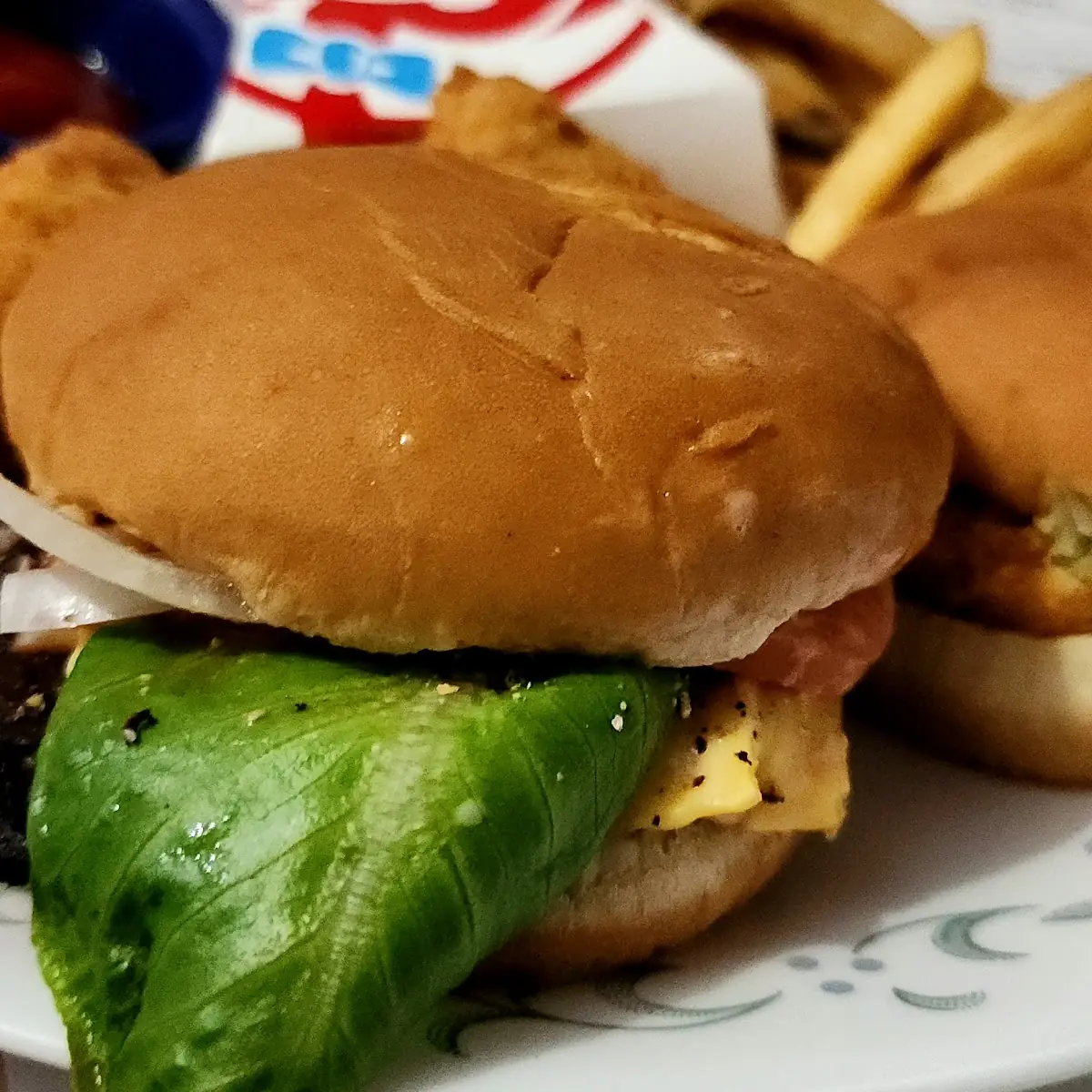 Jr Cheeseburger Deluxe