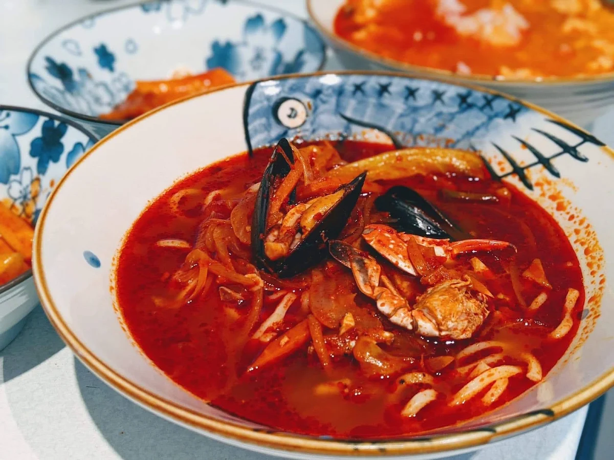 Spicy Seafood Noodle Soup - Jjambbong