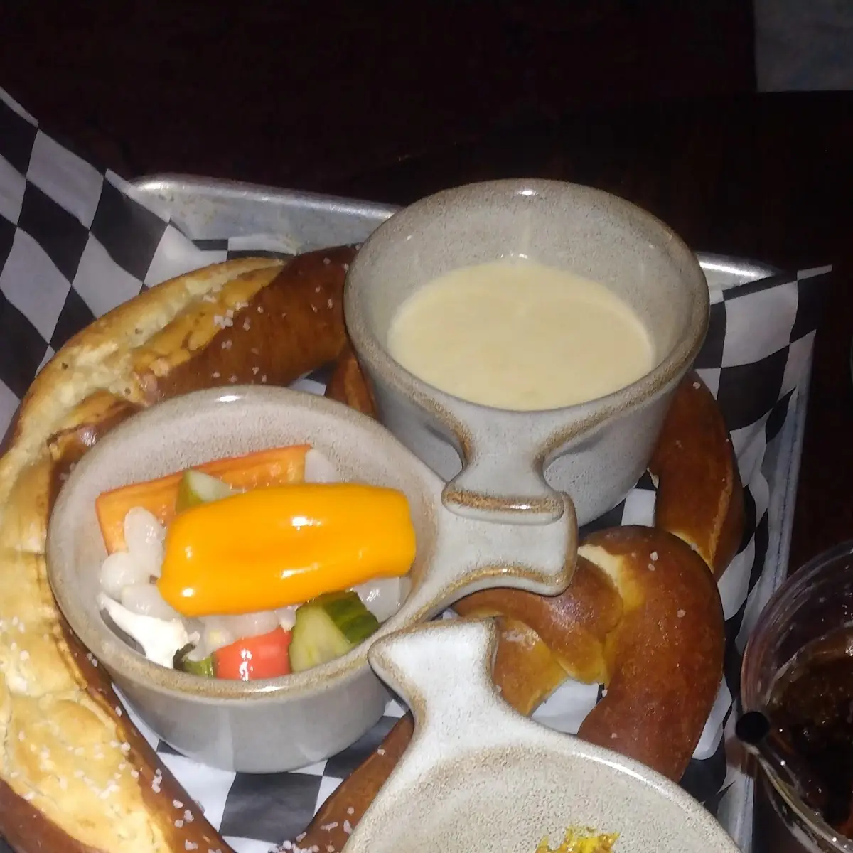 Pretzel Sticks w Fixings