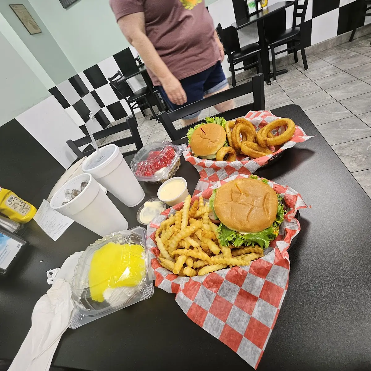 Cheese Burger with Fries