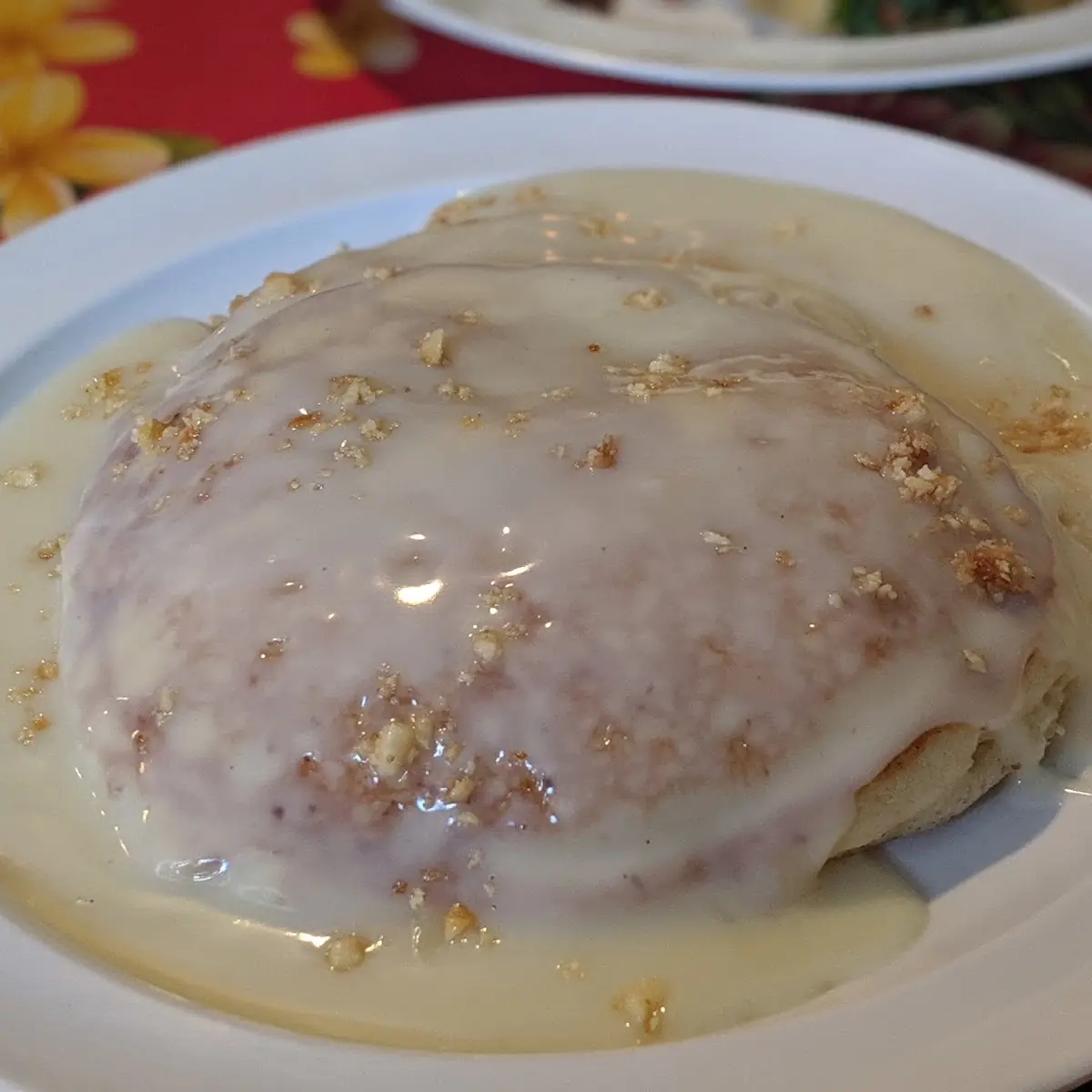 Full Stack Macadamia Nut with Mac Nilla Sauce