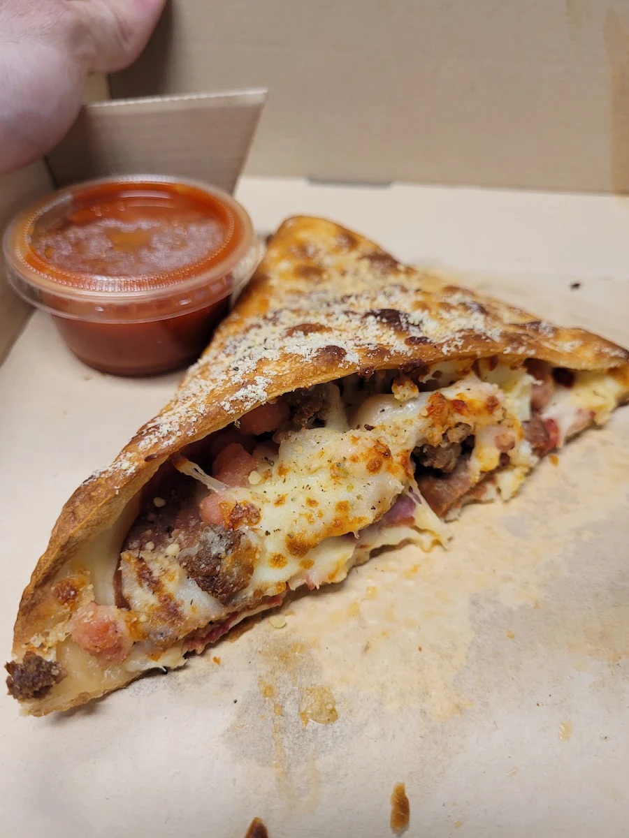 Meat Lovers Melt, Pizza Hut